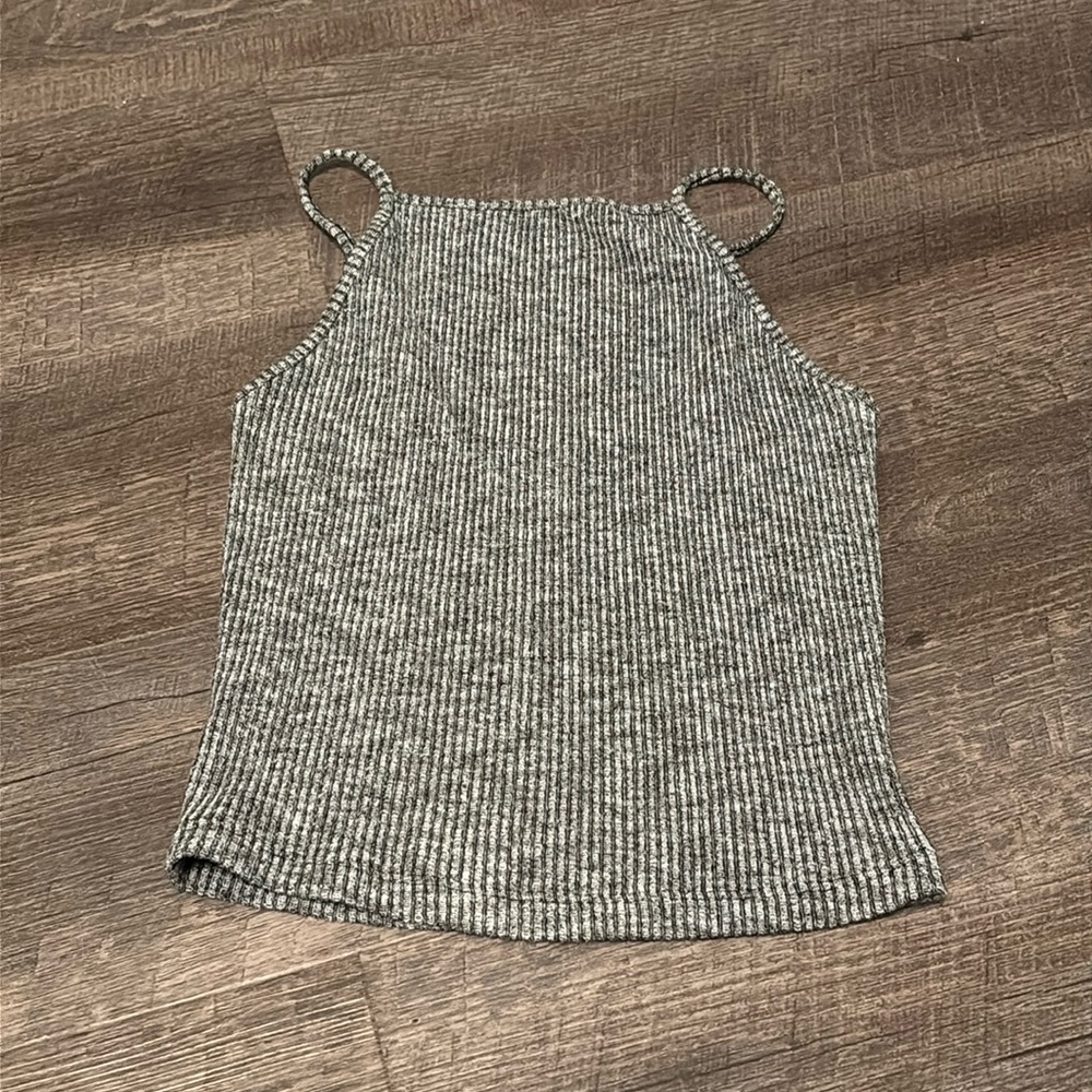 Garage ⭐️ Grey Crop Top